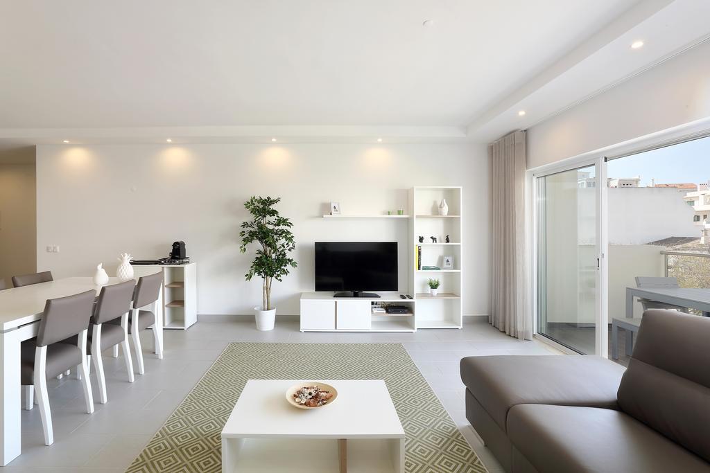 Original 3 Bedroom Downtown Albufeira Luaran gambar